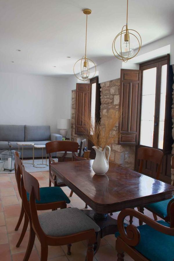 Apartamentos Tres Llaves Palacio De Vela De Los Cobos Убеда Экстерьер фото