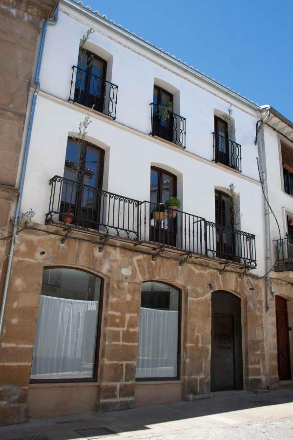 Apartamentos Tres Llaves Palacio De Vela De Los Cobos Убеда Экстерьер фото