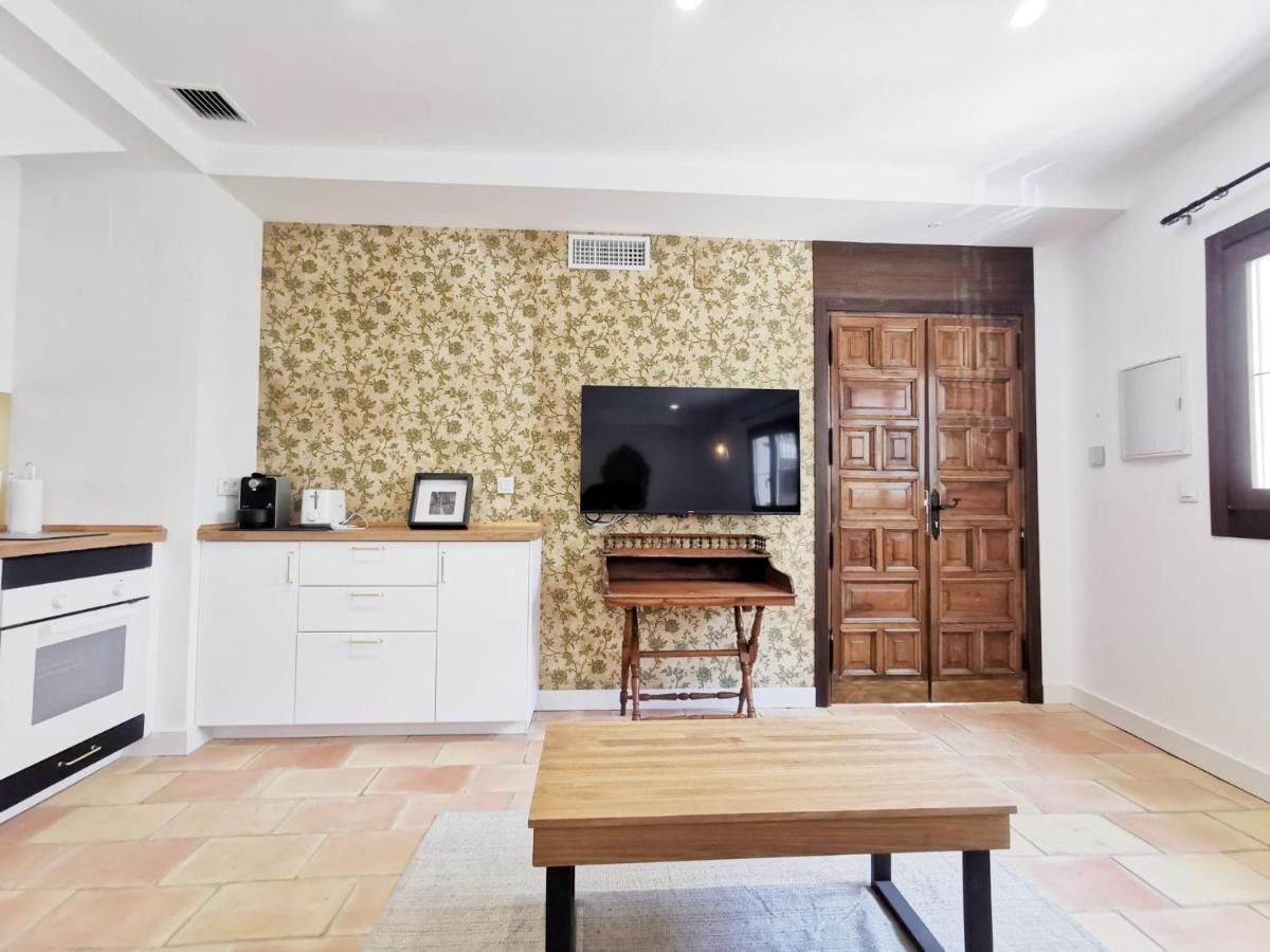 Apartamentos Tres Llaves Palacio De Vela De Los Cobos Убеда Экстерьер фото