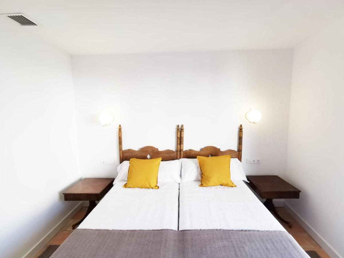 Apartamentos Tres Llaves Palacio De Vela De Los Cobos Убеда Экстерьер фото