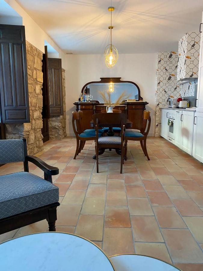 Apartamentos Tres Llaves Palacio De Vela De Los Cobos Убеда Экстерьер фото